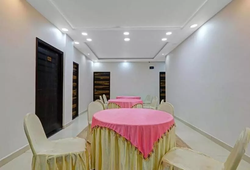ホテル Super Collection O Oyo Townhouse Lemonade Shyam Nagar