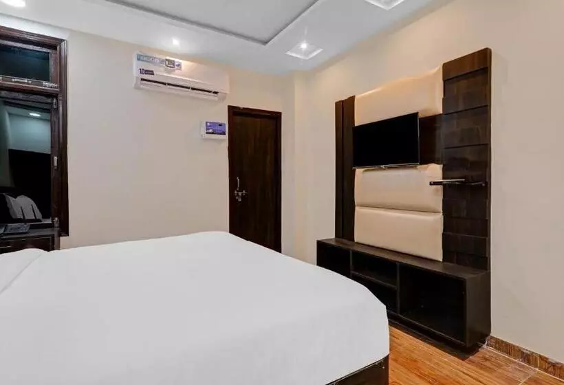 ホテル Super Collection O Oyo Townhouse Lemonade Shyam Nagar