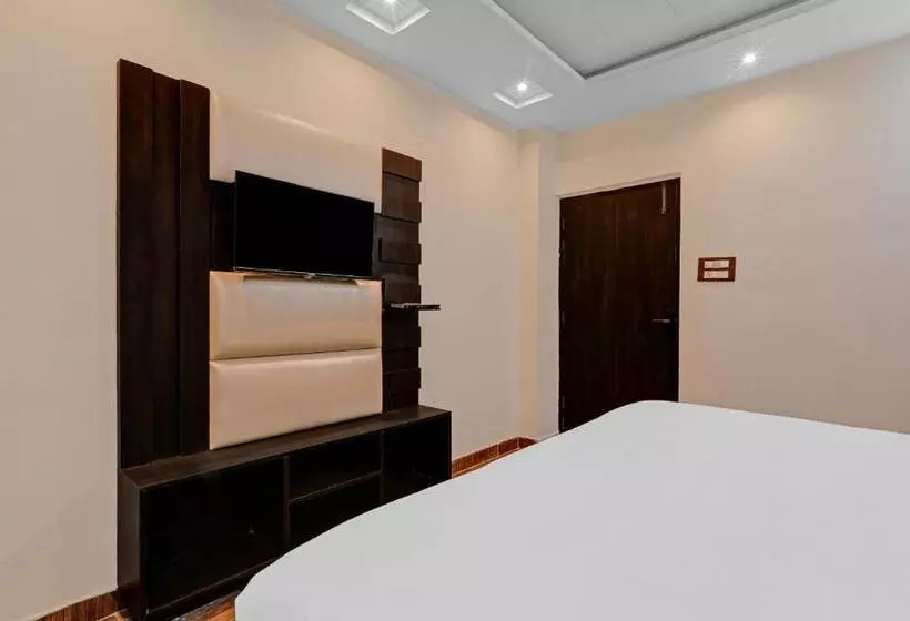 ホテル Super Collection O Oyo Townhouse Lemonade Shyam Nagar
