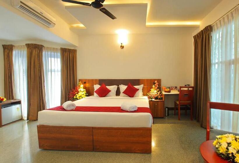 ホテル Thamburu International