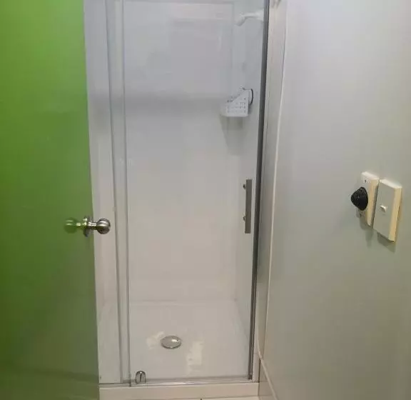 Oceanic Hostel