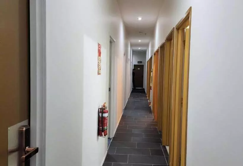Oceanic Hostel