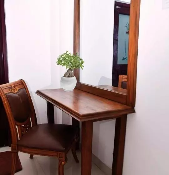 Majatalo Anuradhapura Peacock Garden Holiday Bungalow