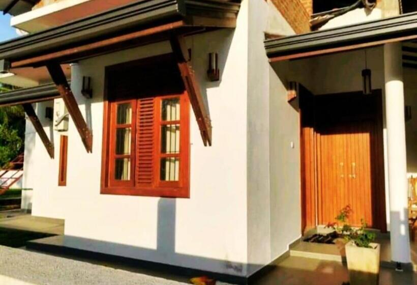 膳宿费 Anuradhapura Peacock Garden Holiday Bungalow