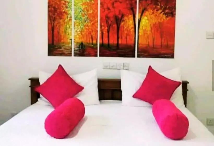 Majatalo Anuradhapura Peacock Garden Holiday Bungalow