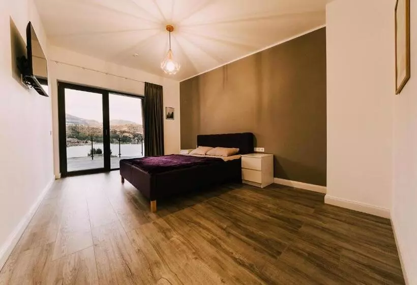 Majatalo Modern Cosy House By Lake View Colibita Resort   Vila C2