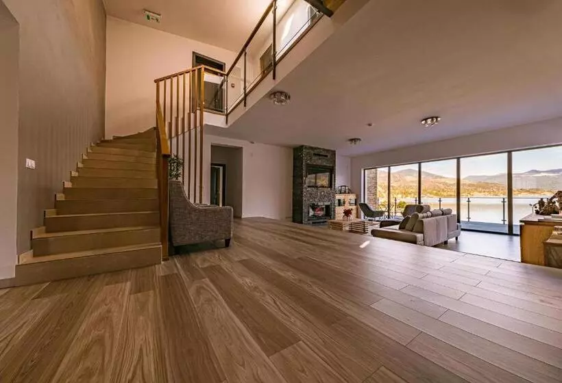 Majatalo Modern Cosy House By Lake View Colibita Resort   Vila C2