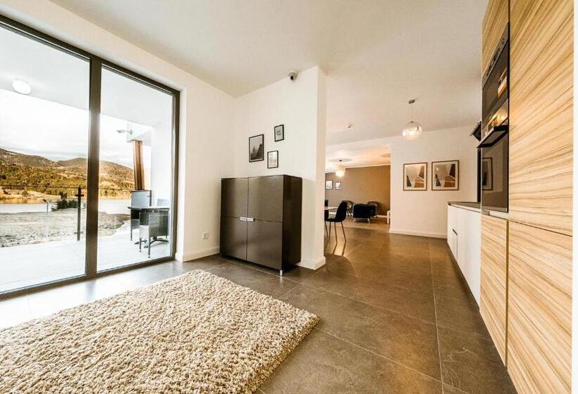 پانسیون Modern Cosy House By Lake View Colibita Resort Vila C2