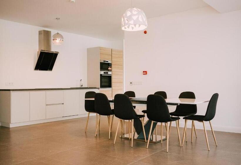 پانسیون Modern Cosy House By Lake View Colibita Resort Vila C2