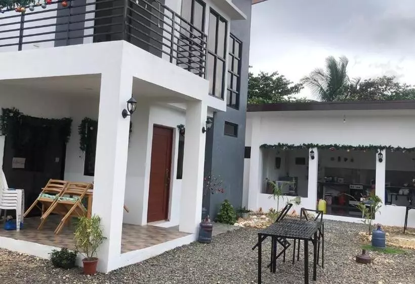 Majatalo Sea Breeze Beach House Near Sandbars And Beaches And Near To Danao Port