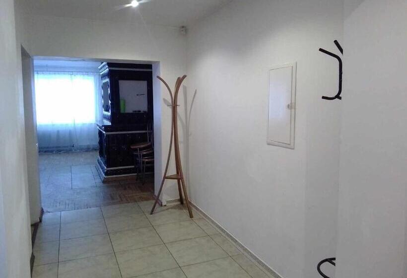 پانسیون Red Heart Holiday Home