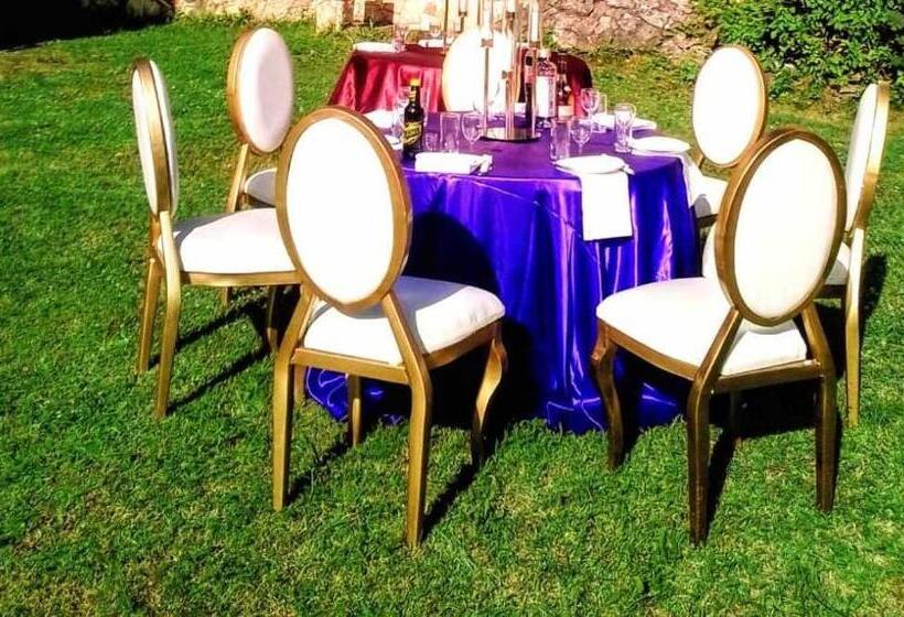 پانسیون Red Heart Holiday Home