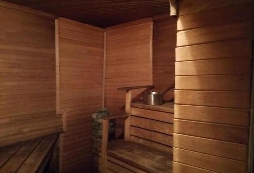 پانسیون Red Heart Holiday Home