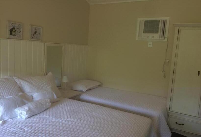 호스텔 Pousada Jardim Secreto