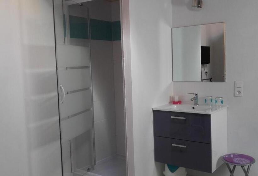 ベッドアンドブレックファースト Couette Et Cafe