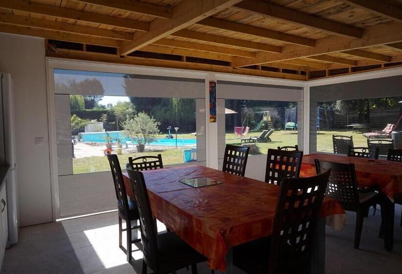 ベッドアンドブレックファースト Couette Et Cafe