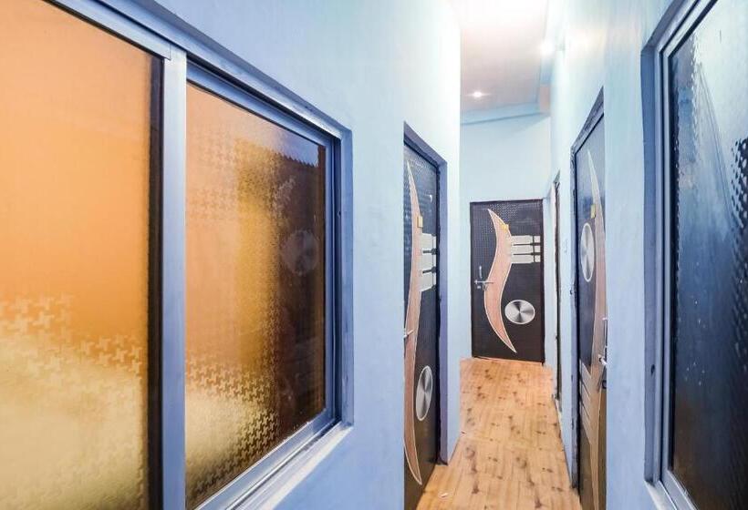 Hotel Spot On 67730 Yash Paying Guest House