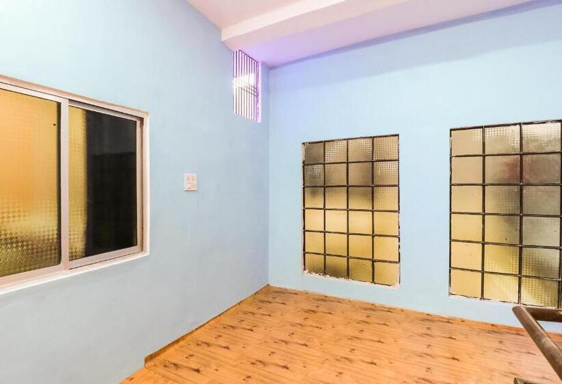 Hotel Spot On 67730 Yash Paying Guest House