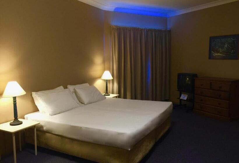 Отель The Man From Snowy River