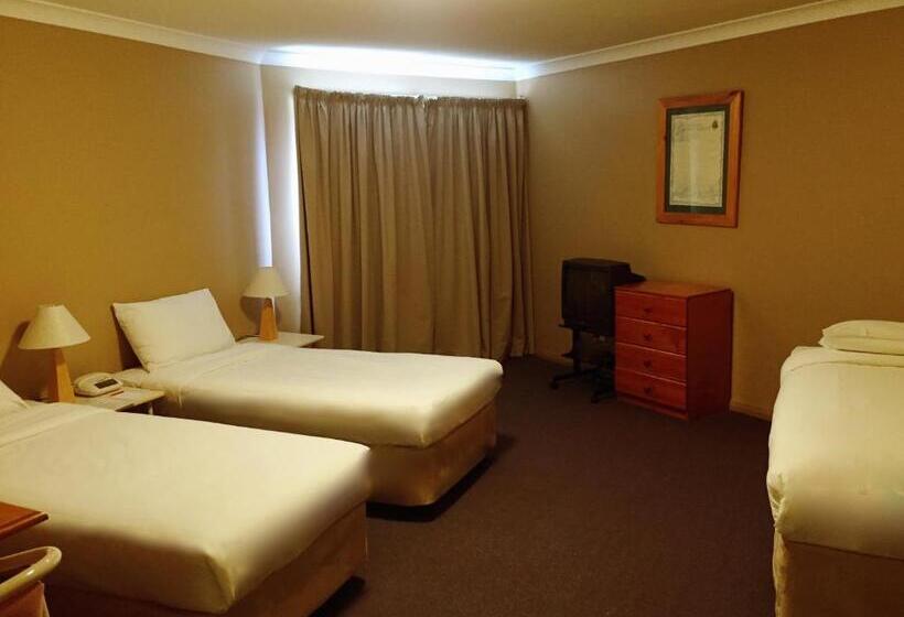 Отель The Man From Snowy River