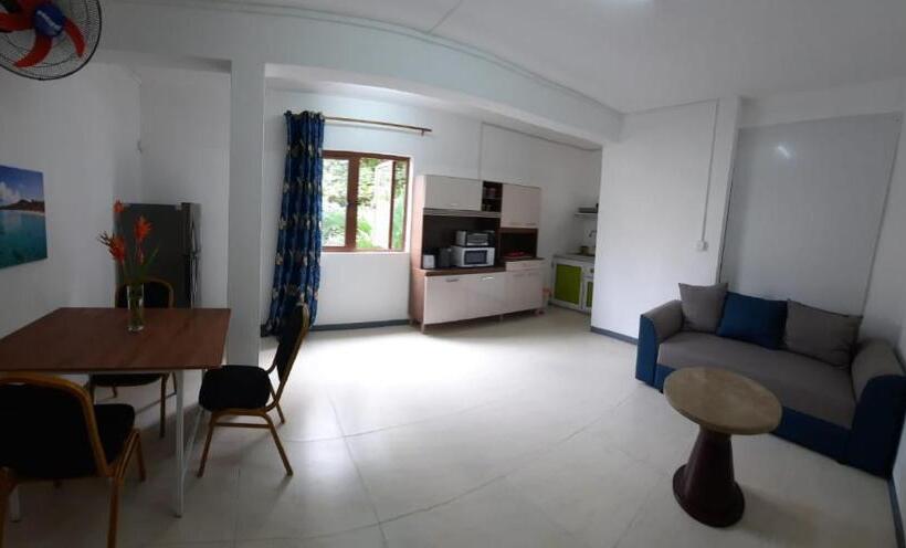 Citronella Villa Flic En Flac