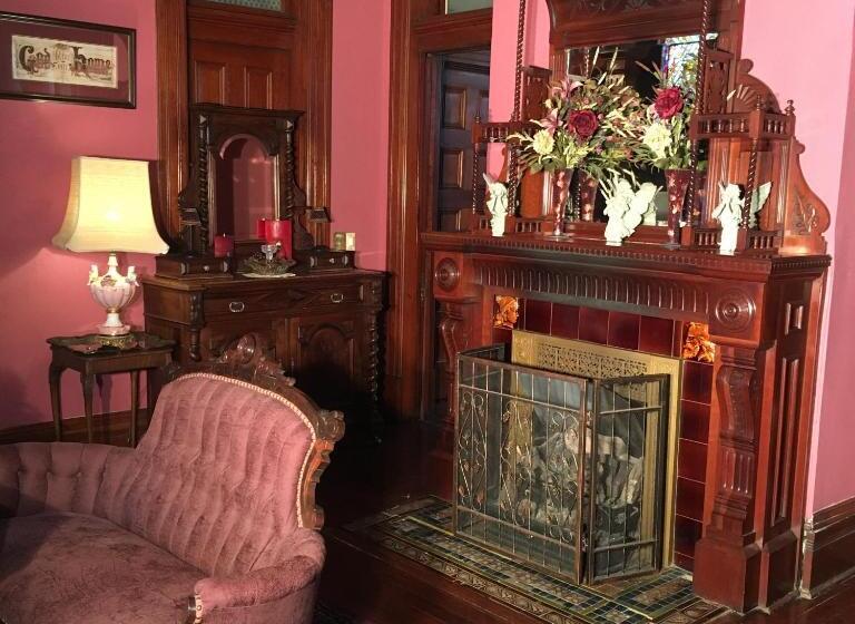 1884 Wildwood Bed And Breakfast Inn