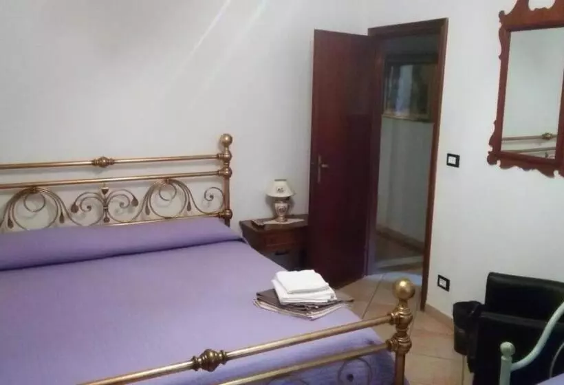 ベッドアンドブレックファースト Casa Vacanze L Agrifoglio