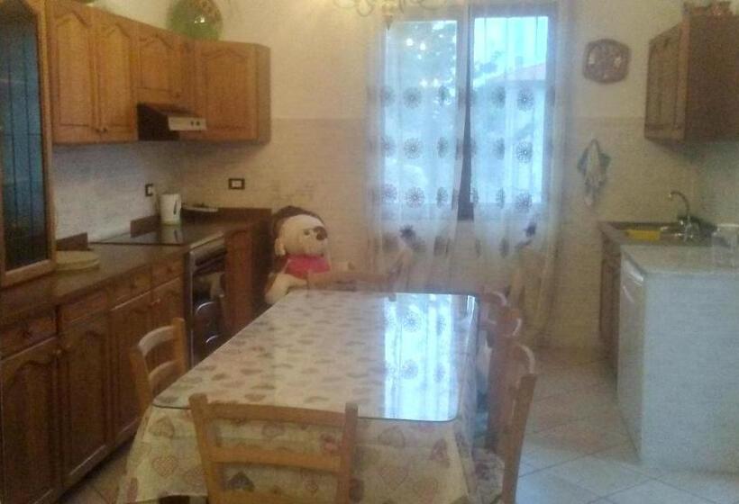 Bed and Breakfast Casa Vacanze L Agrifoglio