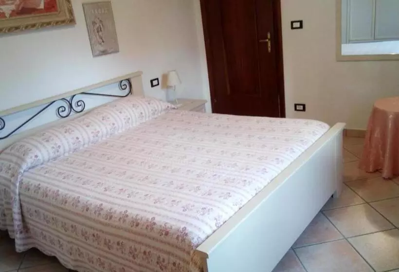 ベッドアンドブレックファースト Casa Vacanze L Agrifoglio