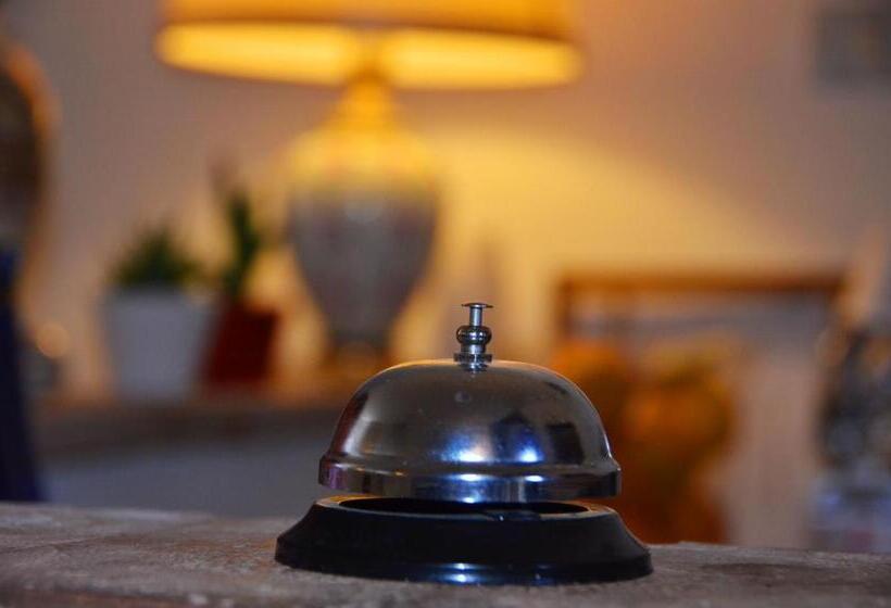 住宿加早餐  Residenza Di Via Piccardi