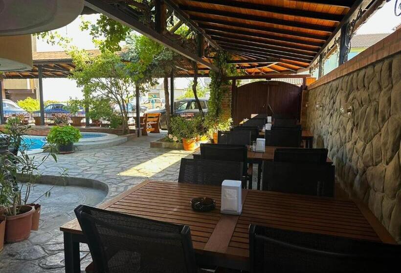 בית מלון כפרי хотел м1