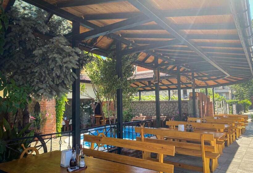 בית מלון כפרי хотел м1