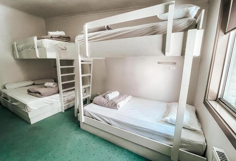 ホテル Ajax Ski Club