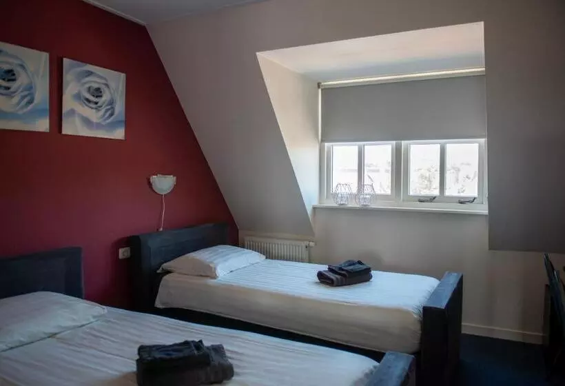 ホテル De Harmonie