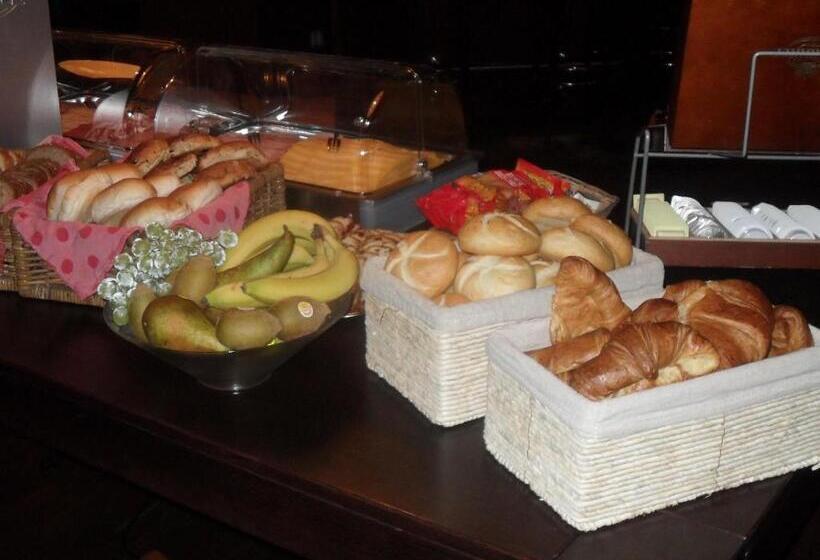 Отель De Harmonie