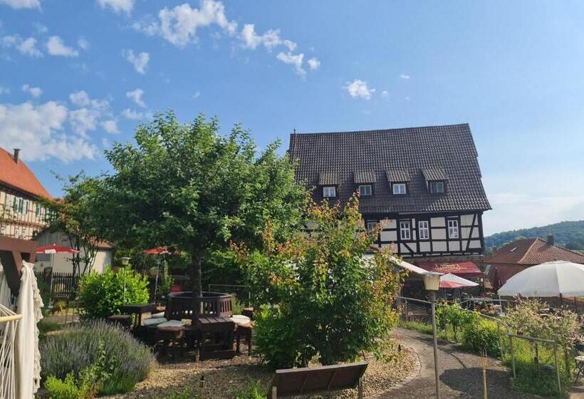 ホテル & Cafe Schachtenburg