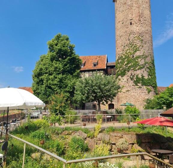 ホテル & Cafe Schachtenburg