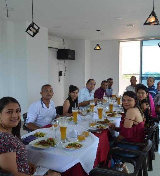 فندق Ucla Center