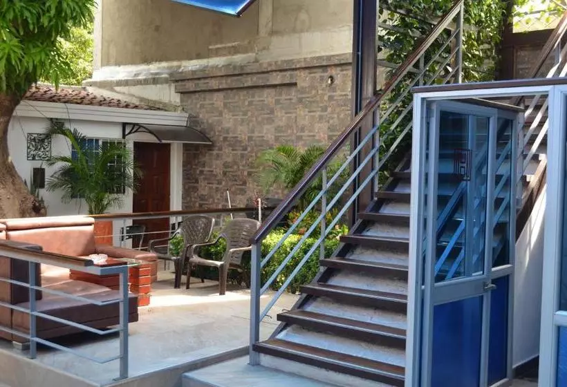 ホテル Ucla Center