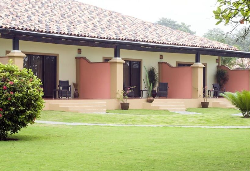 Sunset Del Mar Beach Resort