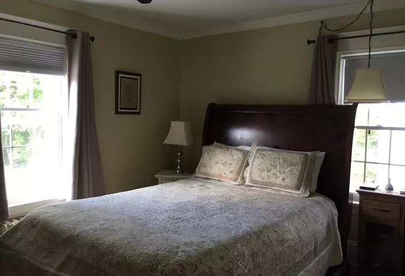The Stella Rose B&b