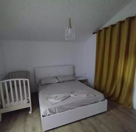 ペンション Illyrian Room