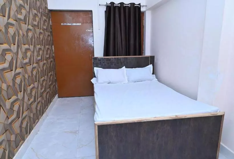هتل Privyrooms Gorakhpur