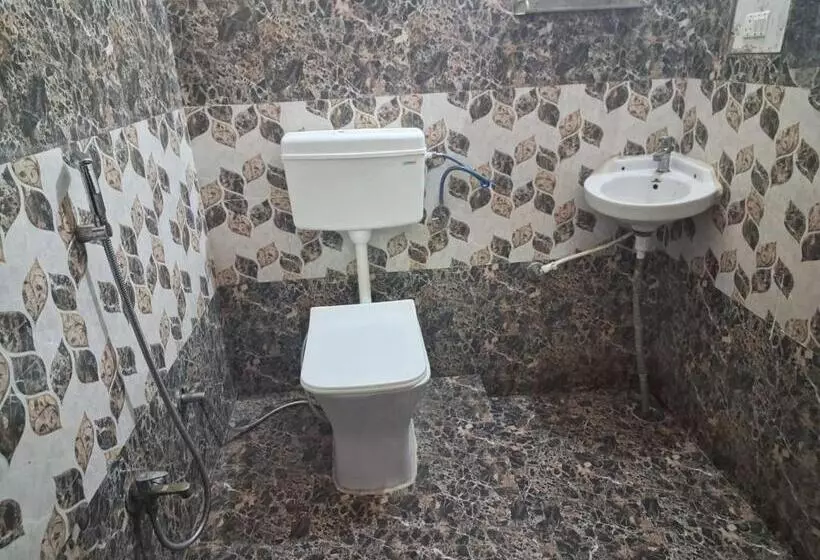 هتل Privyrooms Gorakhpur