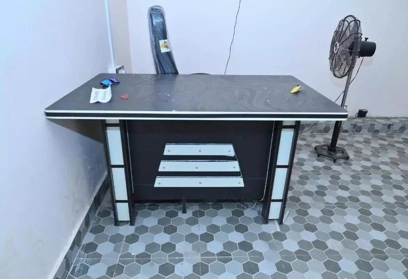 هتل Privyrooms Gorakhpur