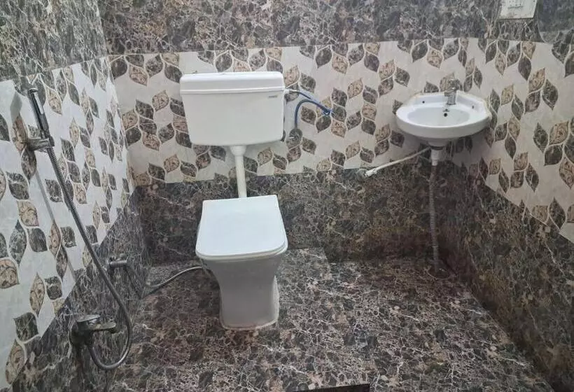 هتل Privyrooms Gorakhpur