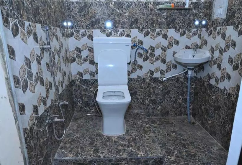 هتل Privyrooms Gorakhpur
