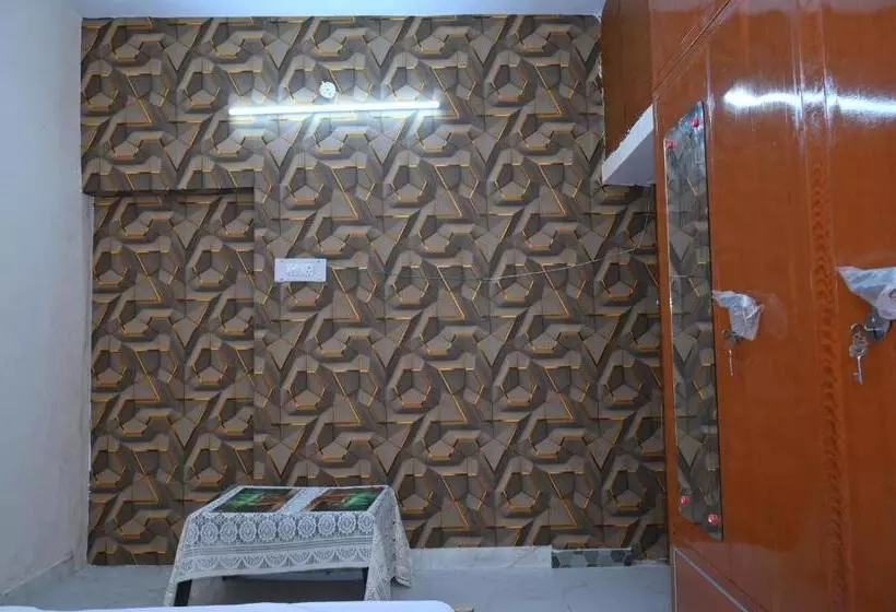 هتل Privyrooms Gorakhpur