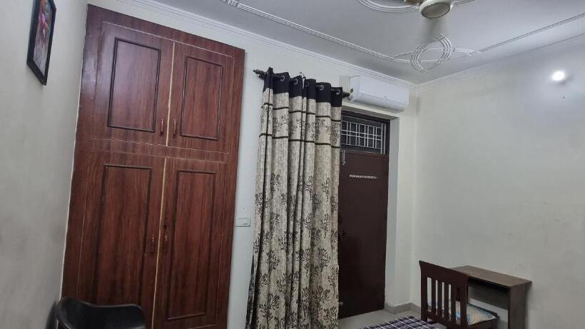 Hotel Mahadev Apartments By Around Stays