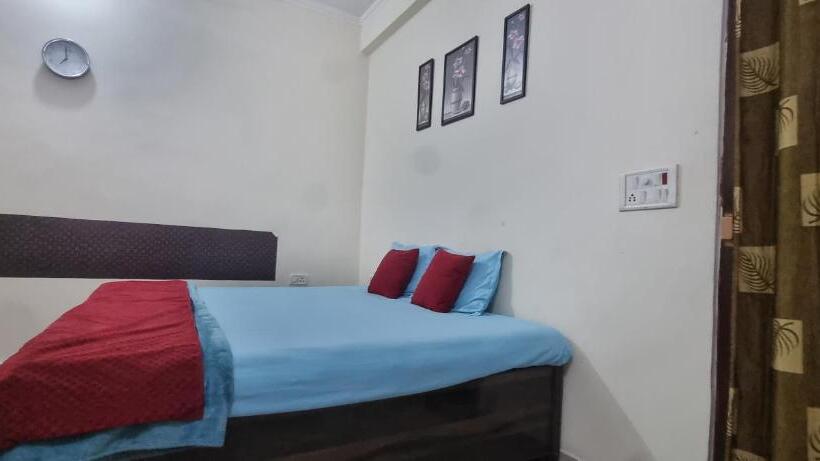 Hotel Mahadev Apartments By Around Stays